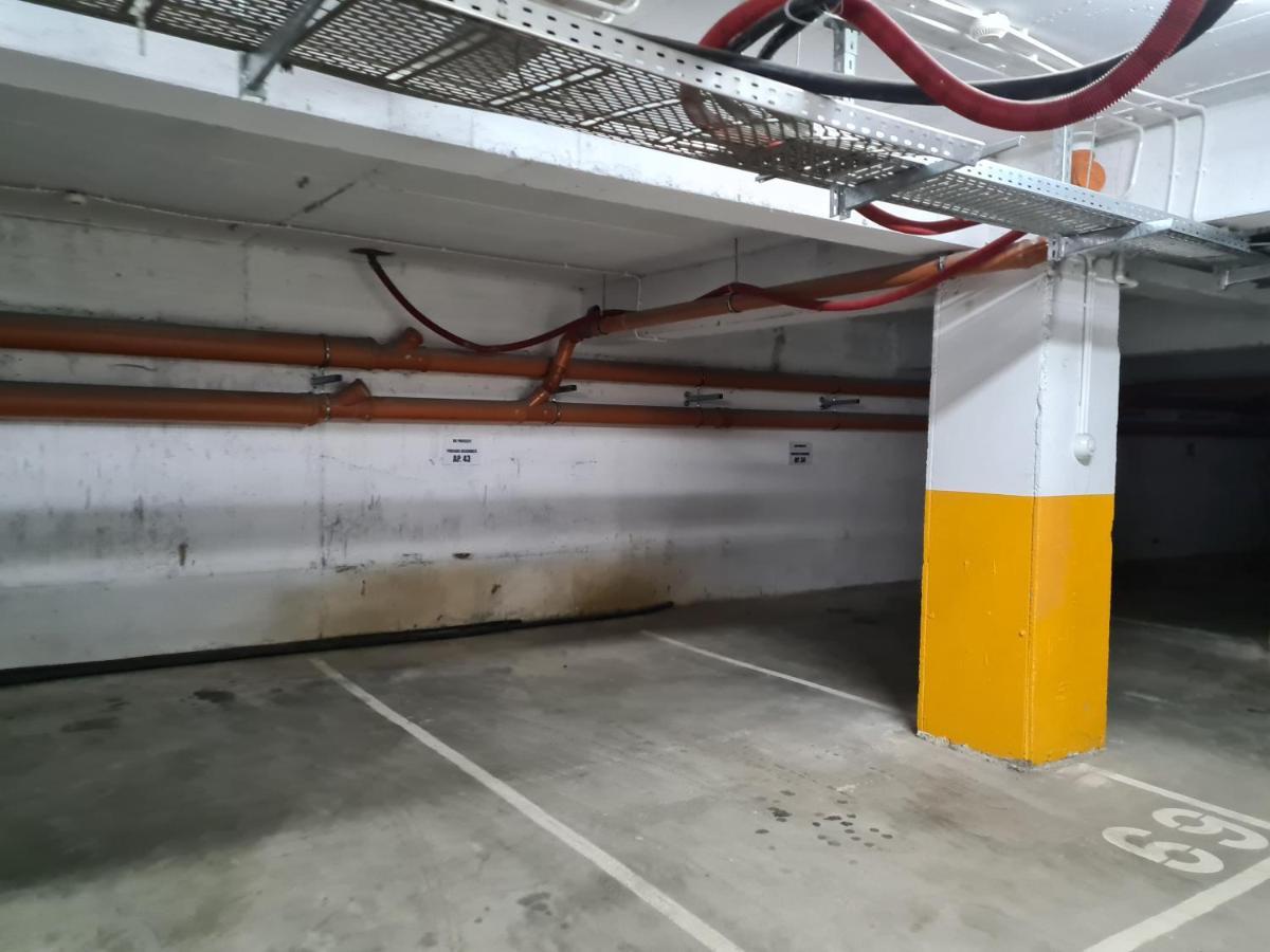 Luxury Downtown Apartment Cluj Napoca Bagian luar foto